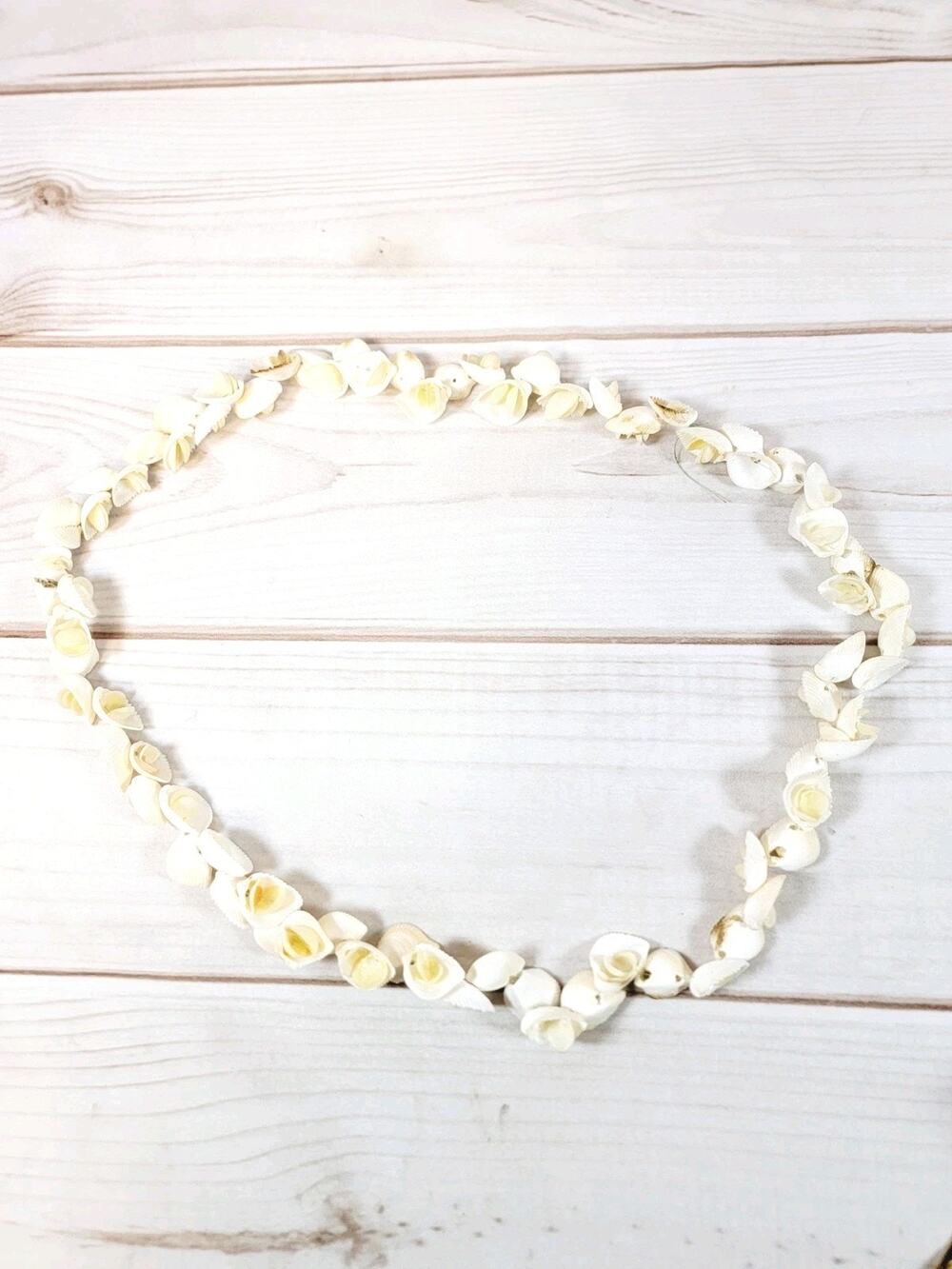 Vintage Tahitian Polynesian Seashell Necklace Collar Surf Beach Mermaid LEI 42"